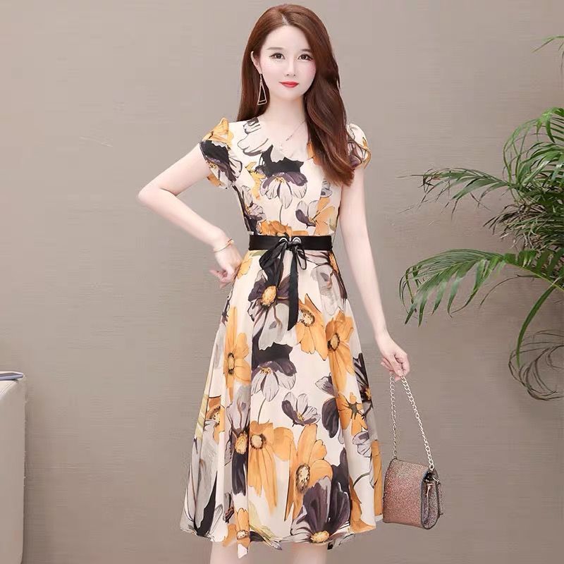 Noble Lady,Ladies Temperament Dress, Western Style Mother Women's Temperament, Mesh Chiffon Skirt
